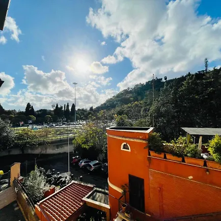 Casa Vittoria Stadio Olimpico Con Panorama Rzym
